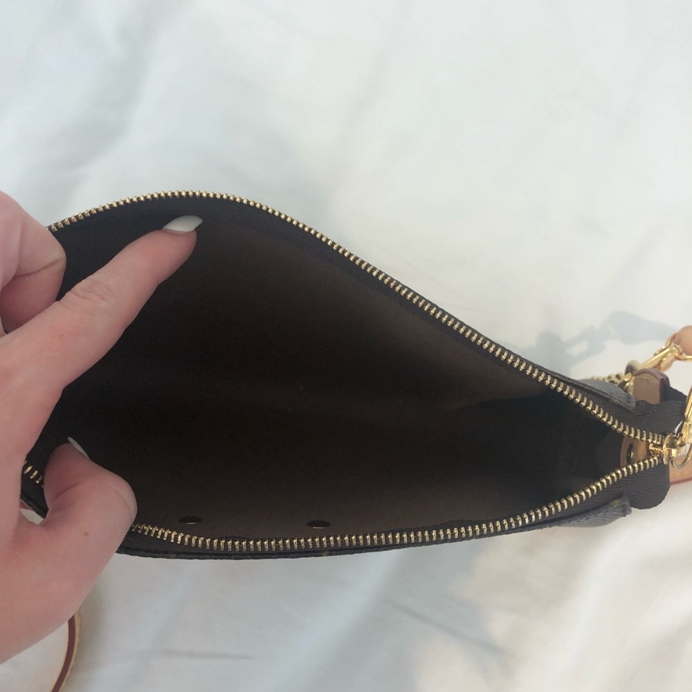 Louis Vuitton Brown Monogram Eva Cross body clutch - Picture 6 of 8